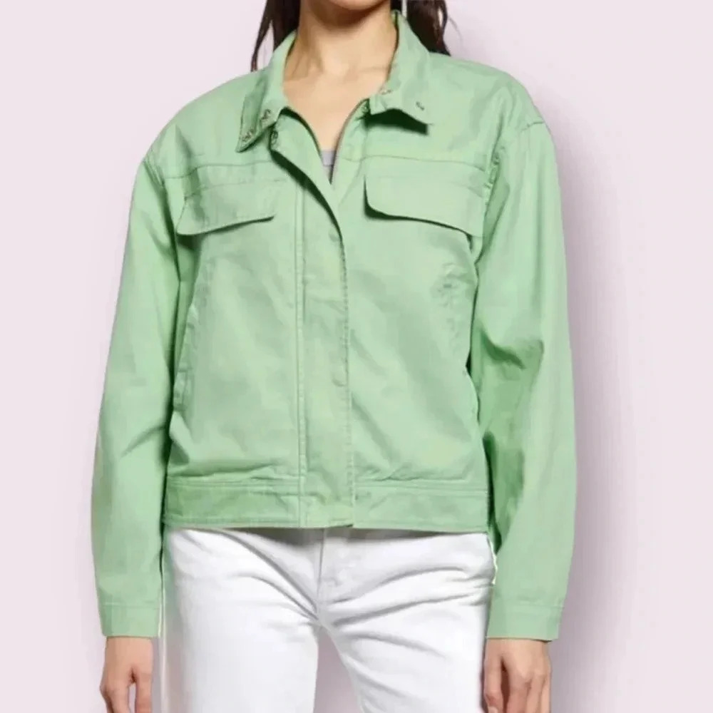 Cute Lightweight Spring Jacket in Green Size Small